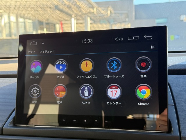 様々なオーディオソースで長時間のドライブでも退屈させません♪