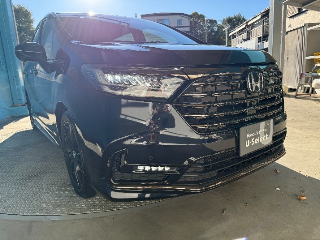 純正LEDヘッドライトのお写真です。夜間の走行も安心です！