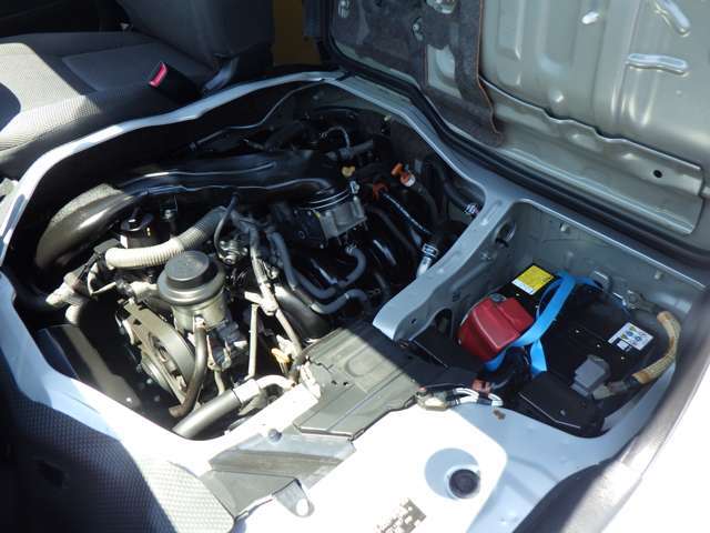 中古車は一台一台コンディションが違います。車両の品質をお客様の厳しい目でお確かめください。ご来店の際は、事前のご予約がおススメですよ。