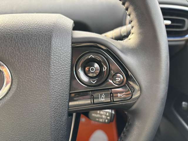 ★ステアリング多機能スイッチ付！手元で操作ができてとっても便利です(^^♪)