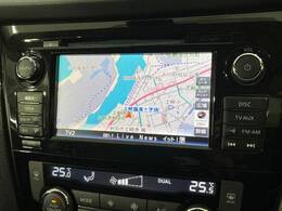 【メーカー純正ナビ】インテリアに溶け込むスタイリッシュな「専用設計」メーカーナビを装備♪視認性や操作性など基本性能にも優れ、より上質なカーライフをお楽しみいただけます。