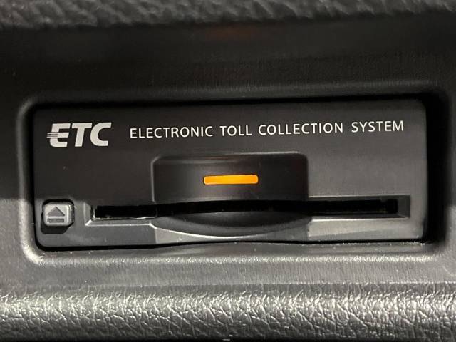 【ETC】高速道路の料金所をストレスなく通過！話題のスポットやサービスエリアに多い「スマートIC」利用時は必須のアイテムです。当店でセットアップを実施、ご納車当日からすぐにご利用いただけます！