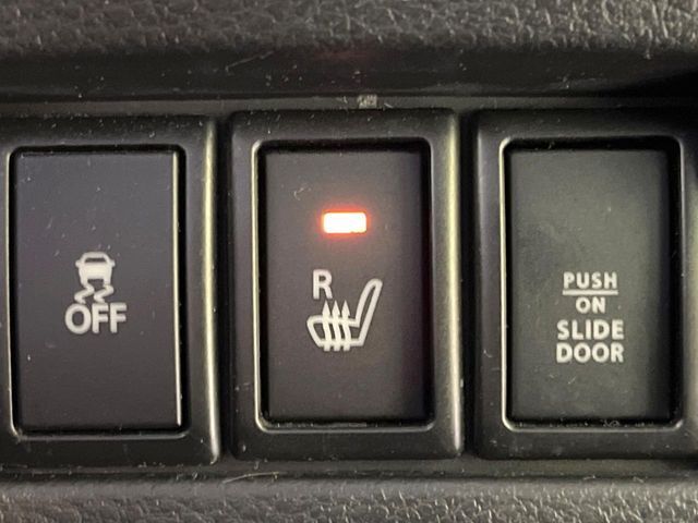 【シートヒーター】寒い日に重宝するシートヒーター！エアコンより早く温まってくれるので寒がりの人も安心ですね♪エアコンの温風は乾燥するから苦手、という方にもをおすすめです。