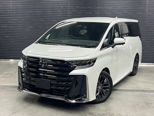 ■LINEやフェイスタイムを通じてオンライン商談が出来ます。お車の内外装の詳細な画像や動画をご確認いただけます、また定型フォームに入力するだけでローン審査も可能となっていますので気軽にご相談ください。
