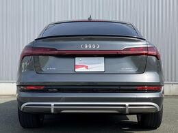 アウディ認定中古車は新車登録から10年以内のディーラー車を、点検整備します。Audiを知り尽くした正規ディーラーが厳選した高い品質の車だけをお届けします