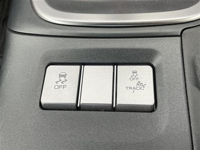 【運転席操作部】快適なドライブを楽しむための機能が装備されています！運転席から触れるので、使いやすいです！除菌プランいれていただくと、さらに清潔で安心していただけます！