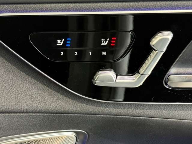 メモリー付パワーシート，シートヒーター，ベンチレーター