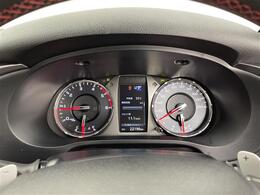 【スピードメーター】メーターがシンプルで見やすく運転しやすいですね！