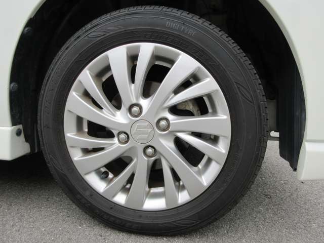 純正14AWを装着しております！タイヤの残り山もまだまだあります。【TEL 079-264-6615】【LINE @lifeautoで友達追加♪】