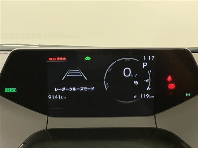 視認性の良いメ-タ-を採用しており、快適なドライブをサポ-トします♪