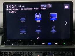 音楽ソースは、CD/DVD/SD/USB/サウンドコンテナ/TV/Bluetoothに対応しております、CDの自動録音機能やスマホ連携で快適ドライブが可能です