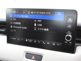 ナビゲーションはホンダコネクトディスプレイが装着されております。AM、FM、フルセグTV、Bluetoothがご使用いただけます。初めて訪れた場所でも道に迷わず安心ですね！