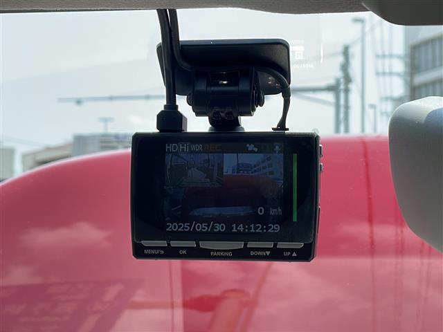 ドライブレコーダー付きなので万が一の事故した時に記録残せます！