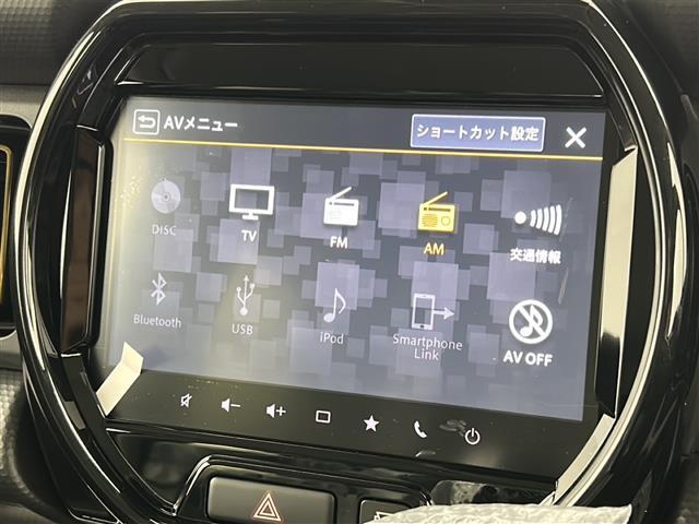 【Bluetooth】ナビゲーションと携帯電話/スマートフォンをBluetooth接続することができます。接続するとハンズフリーで使用することができるので、とても便利です！