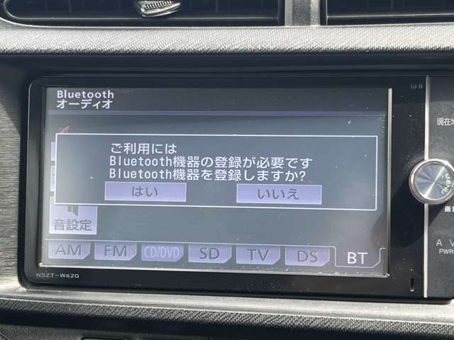 納車前には併設しております整備工場にて法定点検整備を行なってお渡ししております。