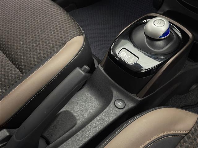 気になる車はお電話やメールで当店にお問い合わせください。なお、お電話での在庫の取り置きはできません。ご来場の際は、商談が重なる事が増えていますので事前に在庫有無をご確認くださいませ。