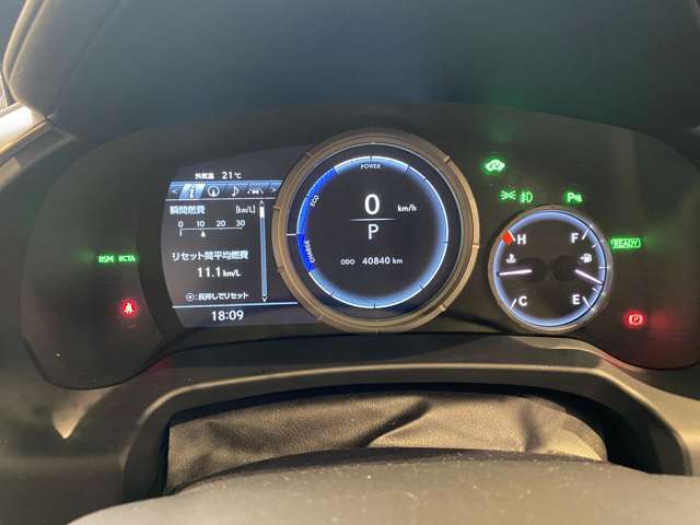車が必要な方にお車を持つ事を精一杯ご提案させて頂きます。段階的なプロセスを踏む事で、より良い購入の仕方を親身にご対応させて頂きます。提携先ローンの審査も通りやすい様に頑張っております。