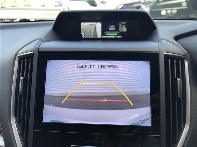 【バックモニター】後ろのカメラの映像をモニターに映し出すことができます！後方の見えない死角や、障害物との距離感をしっかり確認することができます！駐車が苦手な方におすすめです。