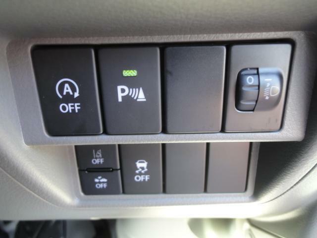 リヤパーキングセンサー＆ESP＆デュアルカメラブレーキ＆車線逸脱防止＆アイドリングストップ、各ボタン運転席右下にございます。