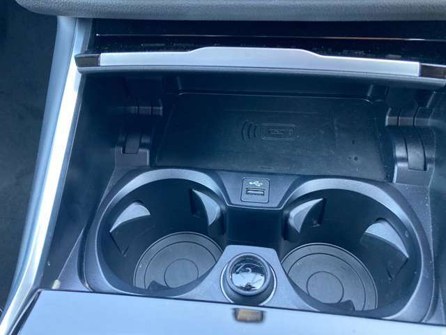 ★お車のご質問等ございましたらお気軽にお問い合わせ下さい。BMW　Premium　Selection船橋店スタッフ一同心よりお待ちしております。