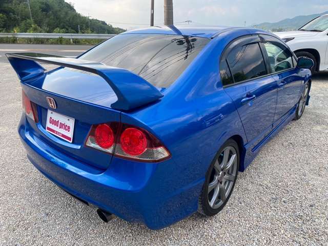 グッドプライスは自社整備工場完備♪積載車もあるので、いざというとき安心♪　★092-332-7768★