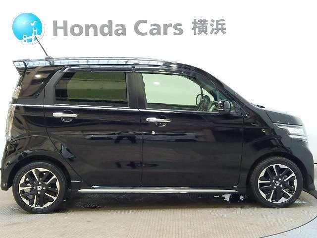 全長339cm、幅147cm、高さ165cmのお車になります。