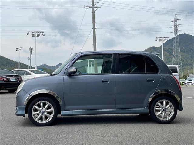 気になる車はすぐにお問い合わせください！画面右側の0066から始まる無料ダイヤルからお問い合わせ下さい！専門スタッフがお車のご質問にお答えいたします！