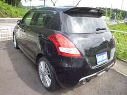 当社は昭和53年創業で、国産車から外車まで販売はもちろん車検・整備・板金・保険・ボディコーティングに至るまで、お車のことをトータル的にサポートしています！