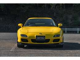 今や国内だけにとどまらず海外からも大人気の車両です！