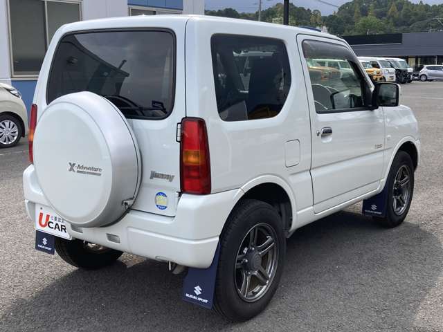 【お子様連れもOK！】当店にはキッズスペース、おむつ交換台、授乳室、女性用トイレにはベビーチェアもございますので小さなお子様連れのお客様も安心して車を見ることが出来ます♪