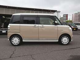 禁煙車！ナビフルセグTV全周カメラBT　ETC　両側電動スライド　ステアリモコン　LEDライト＆フォグ　シートヒーター　外装に目立つ傷もなく程度良好なお車です！程度を重視したいお客様もナットク！