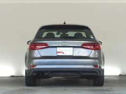 当店はアウディフォルクスワーゲンリテールジャパンの取扱車両でしたら、どちらの店舗のお車でもお取り寄せ可能です。