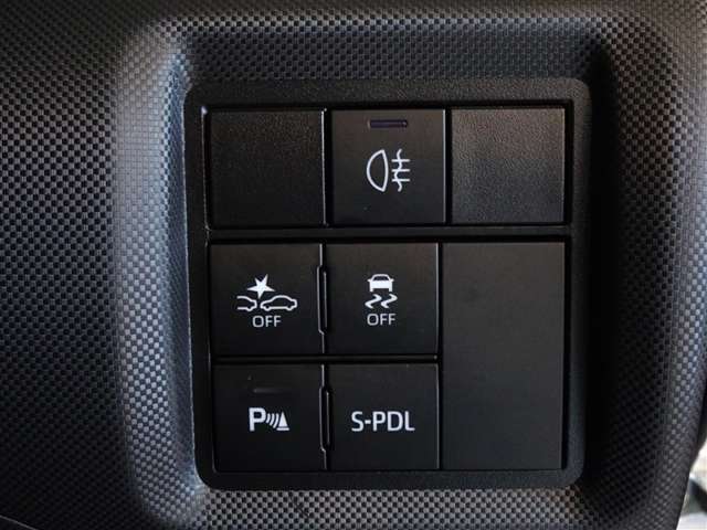 スマートアシストを搭載したサポカーS車です。