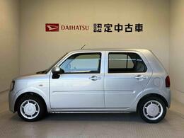 側面からの写真です。ご希望のお車が見当たらない場合は、弊社スタッフがしっかりとお客様のご要望に合ったお車をお探し致します。