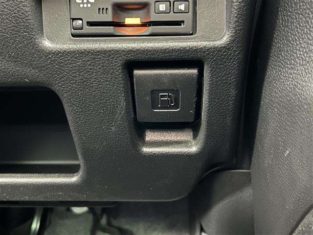 【運転席操作部】快適なドライブを楽しむための機能が装備されています！運転席から触れるので、使いやすいです！除菌プランいれていただくと、さらに清潔で安心していただけます！