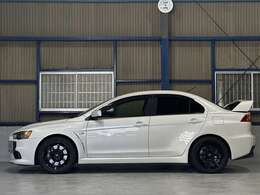 ☆どのような車でも構いません、お持ちでしたら購入無しでも外車・国産問わず廃車手続きや高価買取いたします。県外の方でもご相談ください☆