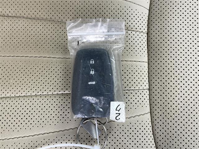【付属品】このクルマで使える装備品が付いています！使い方などはぜひ実際に店舗にお越しいただき、専門スタッフにお尋ねください！