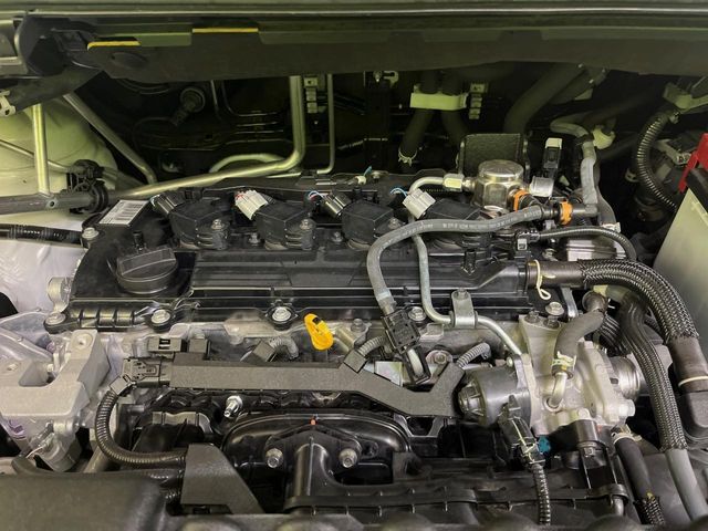 親切・丁寧な専門メカニックスタッフが応対！・車検・点検整備・事故等の修理などアフターサービスも安心。お車のカスタマイズもネクステージのサービススタッフまでご相談ください！