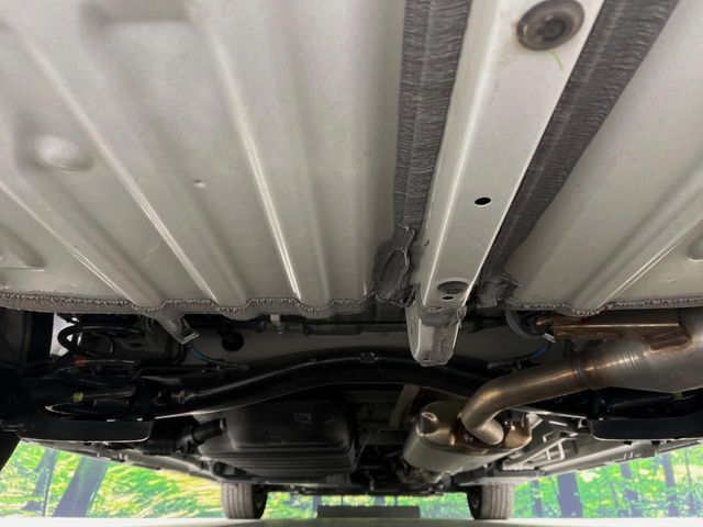 下回りがきれいなうちに、防錆加工の施工がオススメ。降雪地域はもちろん、沿岸部にお住いの方や、趣味でマリン・ウィンタースポーツをされる方にご好評いただいております。