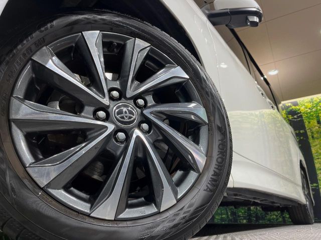 【純正アルミホイール】外観にマッチした純正アルミホイールを装着しております。各種社外アルミホイールや、スタッドレスタイヤも取扱いしております。是非ご相談ください♪