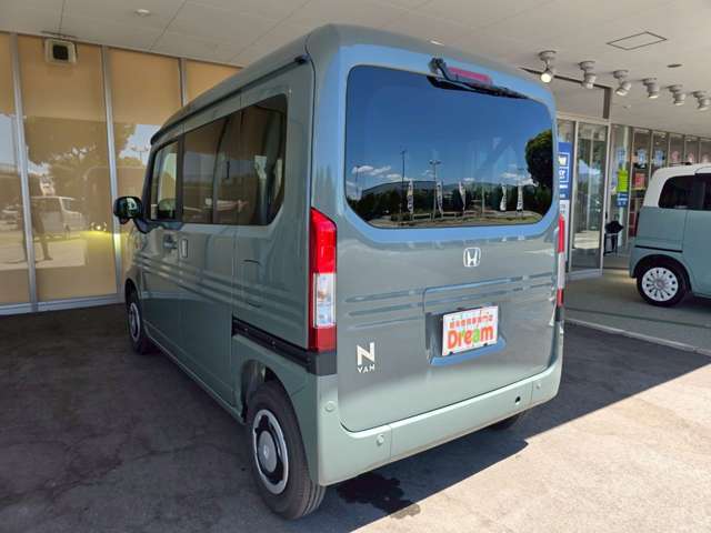 ☆当店の届出済・登録済未使用車は、原則走行距離が10km未満で年式が2年以内の車としております。☆豊富な在庫から車種、グレードや色をお選びいただくことできます。