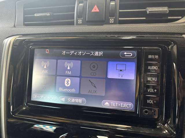 【各機関徹底点検】消耗品から各機関の細部に渡り、提携工場にてプロのメカニックが丁寧に点検致します。安心の認証工場による点検記録簿も発行させて頂きますので、ご安心の上、ご検討下さいませ。