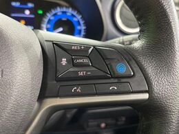 【プロパイロット】高速道路での長距離走行が楽に！！渋滞時と巡回走行のシーンで、アクセル・ブレーキ・ステアリングを自動で制御し、長距離運転の負担を軽減してくれます♪