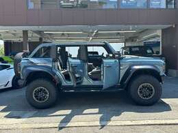 ルーフを取り外すと一気にオフロードスタイルへ変身します！