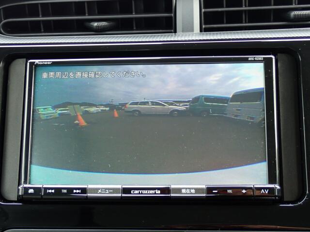 バックカメラ装備しております。駐車時に大変役に立ちますよ♪駐車が苦手な方にも便利機能です♪