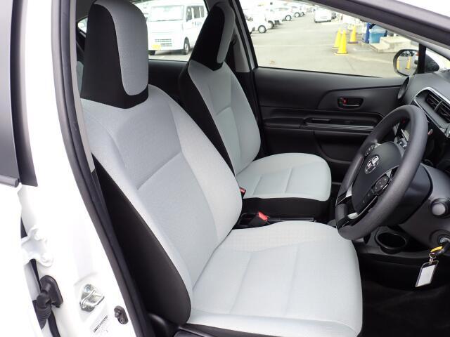 フロントシート、状態良好で安心です。大きな汚れもなく安心です