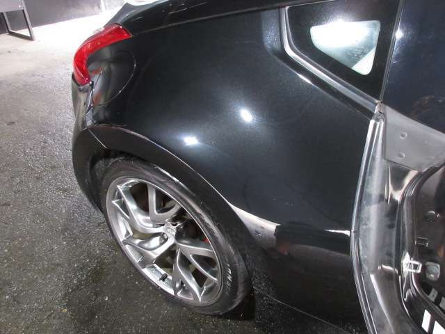 ☆オンライン商談☆　スマホのカメラで車の細部をみながらのオンライン商談、ご来店なしでの契約、ローンの審査も可能です。
