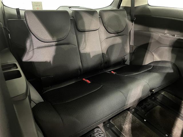 【3列目シート】店舗にて現車の確認も頂けますので、お電話で在庫をご確認の上是非、ご来店くださいませ！！！後席モニター/フリップダウンモニターの取付も承っております♪