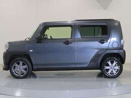 KEIカーとは思えない驚きの広さの室内空間。