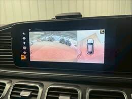 「アラウンドビューモニター」を装備で駐車が苦手な方でも安心です。